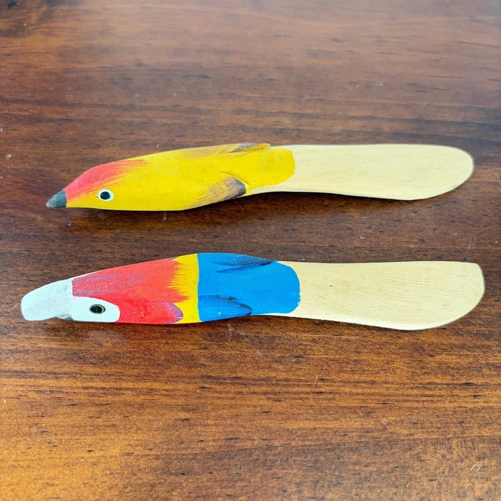 Vintage Hand Painted Wooden Bird Butter Knives Parrot Folk Art Spreaders Set 2